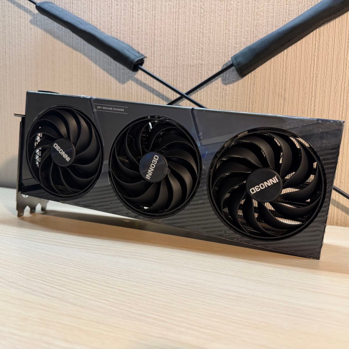 ジャンク】INNO3D GeForce RTX 5090 グラフィックボード ジャンク