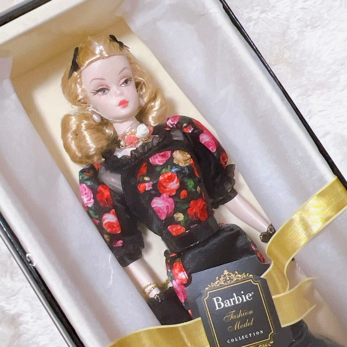 未使用 フィオレッラ Fiorella ゴールドラベル バービー ドール