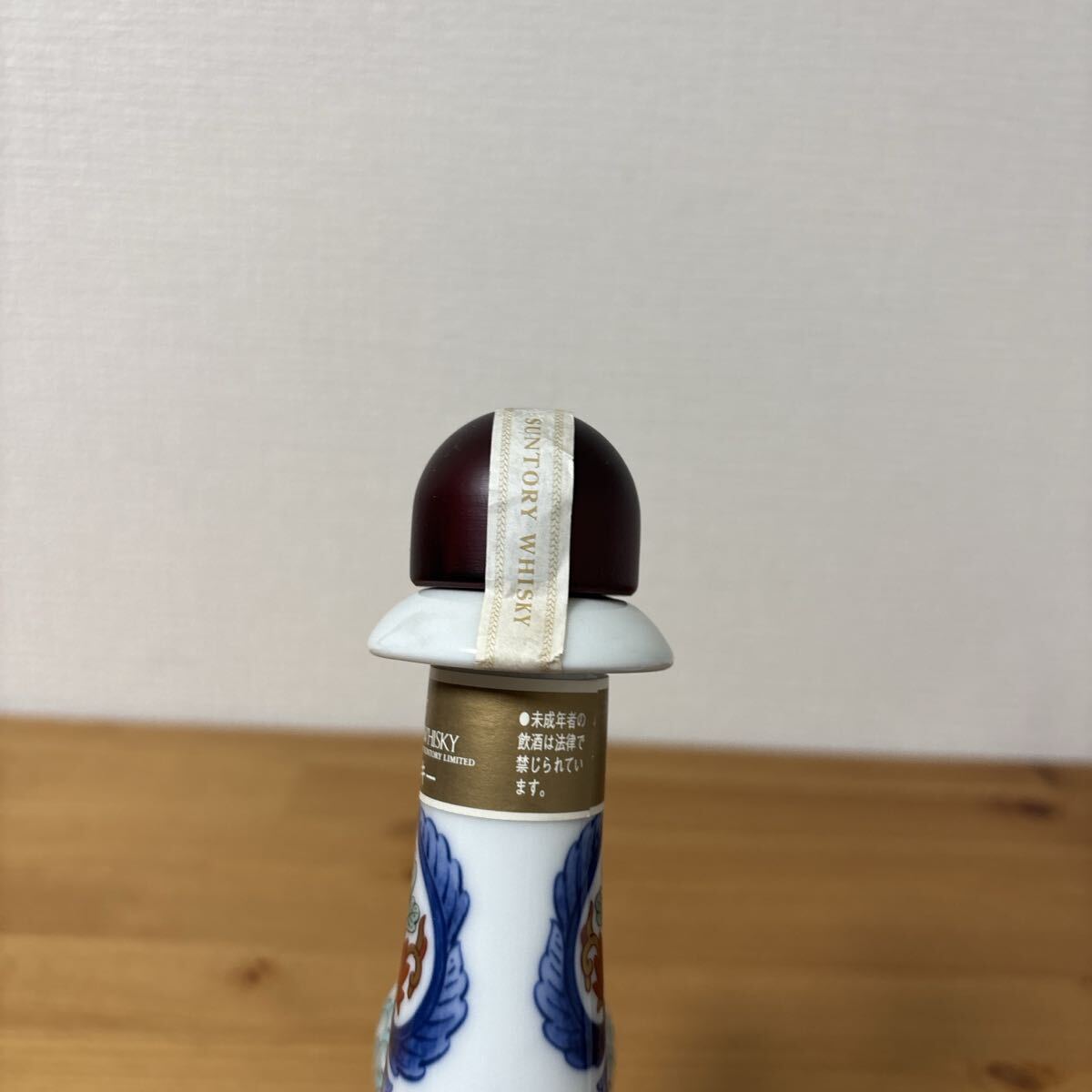サントリー ウイスキー 有田焼 染錦福寿文乳首徳利瓶 未開栓 訳あり