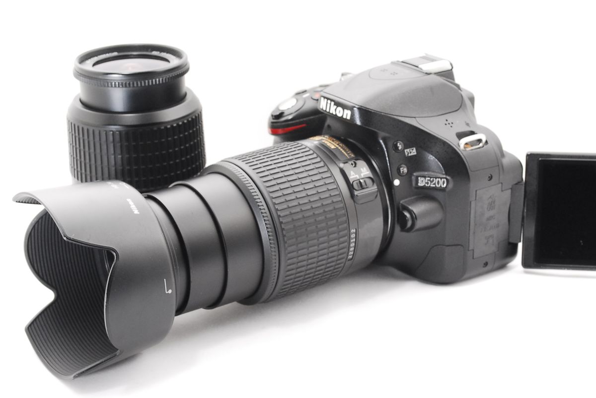 Nikon D5200 ダブルレンズセット 画面反転で自撮り可能 97k2300