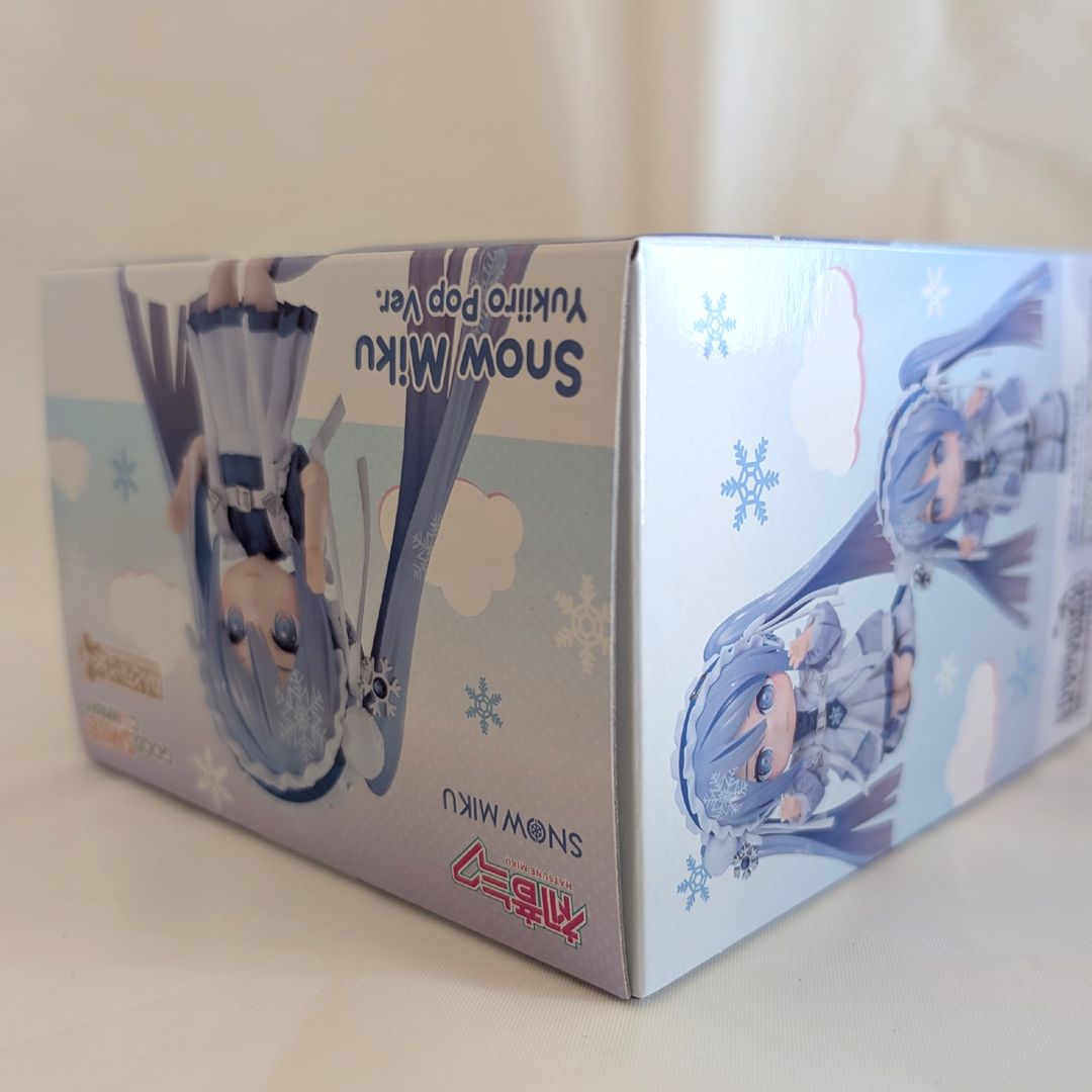 ねんどろいどどーる 雪ミク Yukiiro Pop Ver ｜グッドスマイル