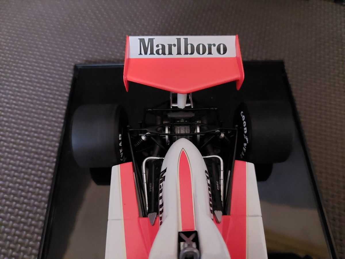 PMA 1/18 ＃12 マクラーレン フォード M23 1976 J・マス Marlbolo