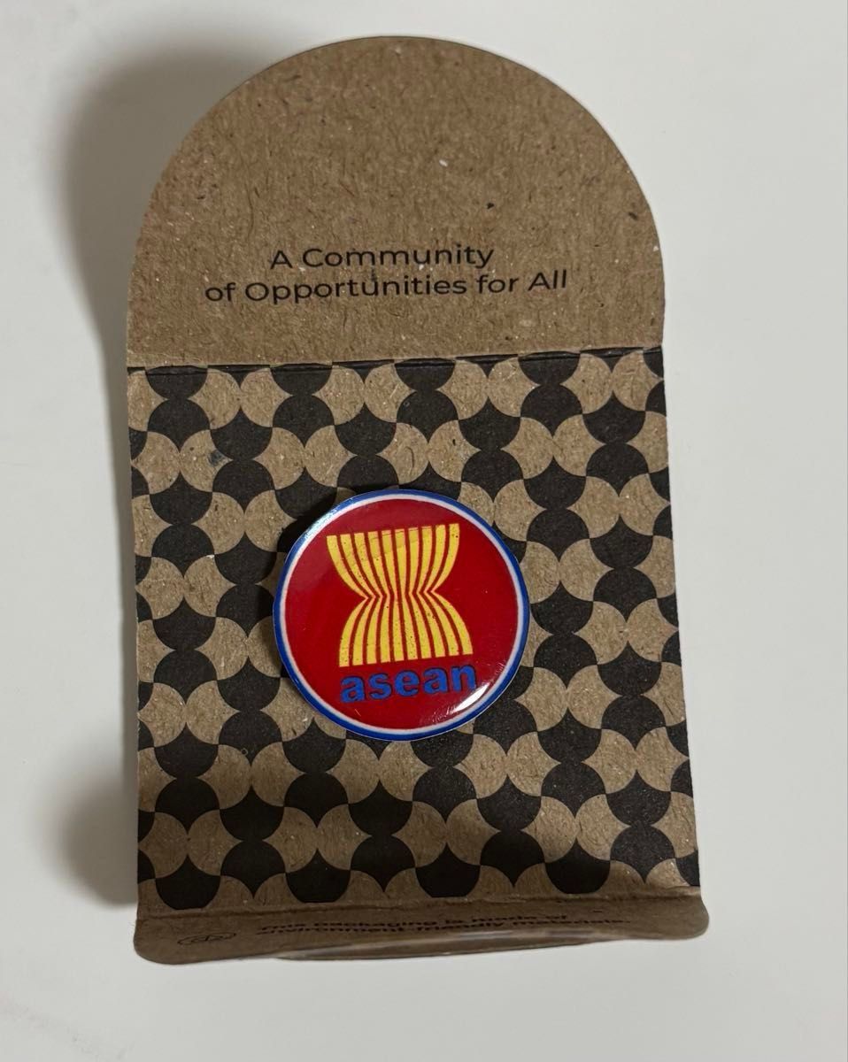 限定品 非売品 アセアントレイルチャレンジ 抽選 カメ 亀ピンバッチ