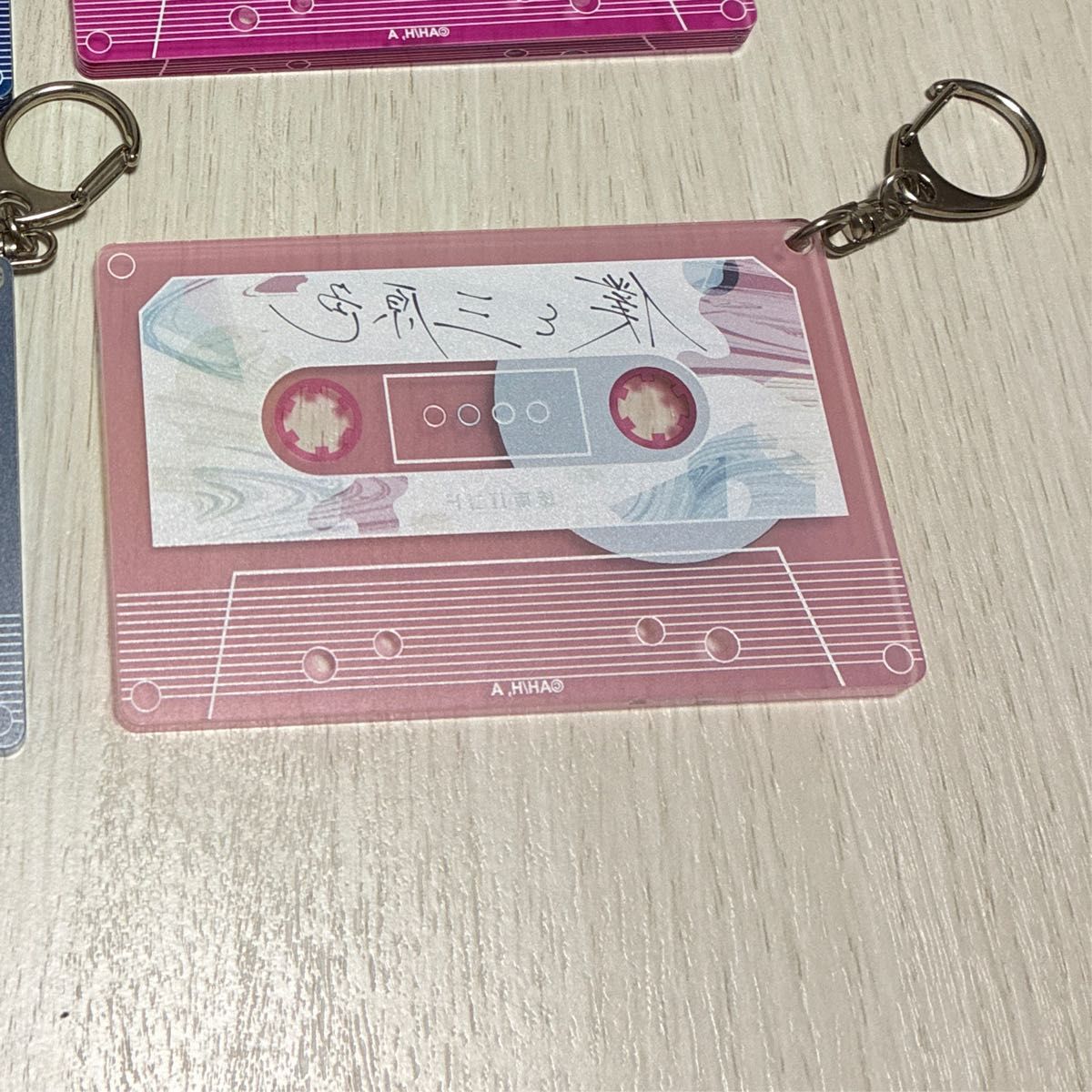 ぼっちざろっく 結束バンド カセットテープ風アクリルチャーム｜Yahoo