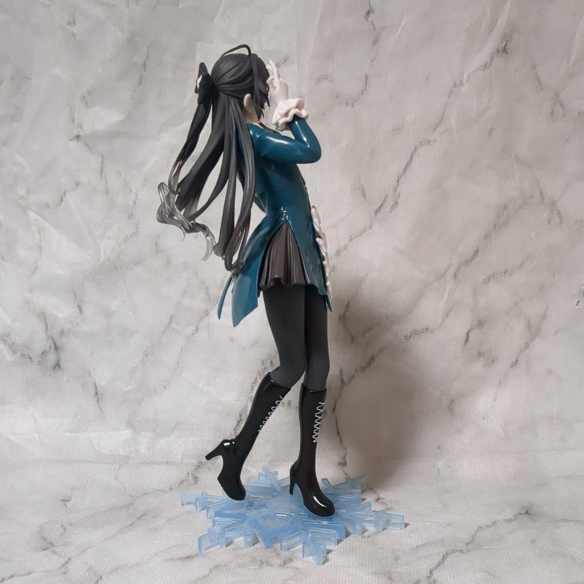 外箱なし】ラウンドワン限定 Ado フィギュア Winter ver｜Yahoo!フリマ