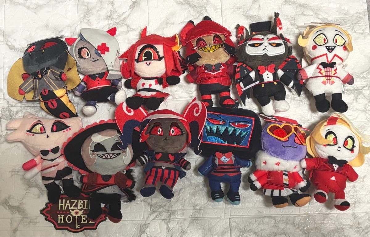 ラウンドワン限定 ハズビン・ホテルへようこそ おすわりマスコット