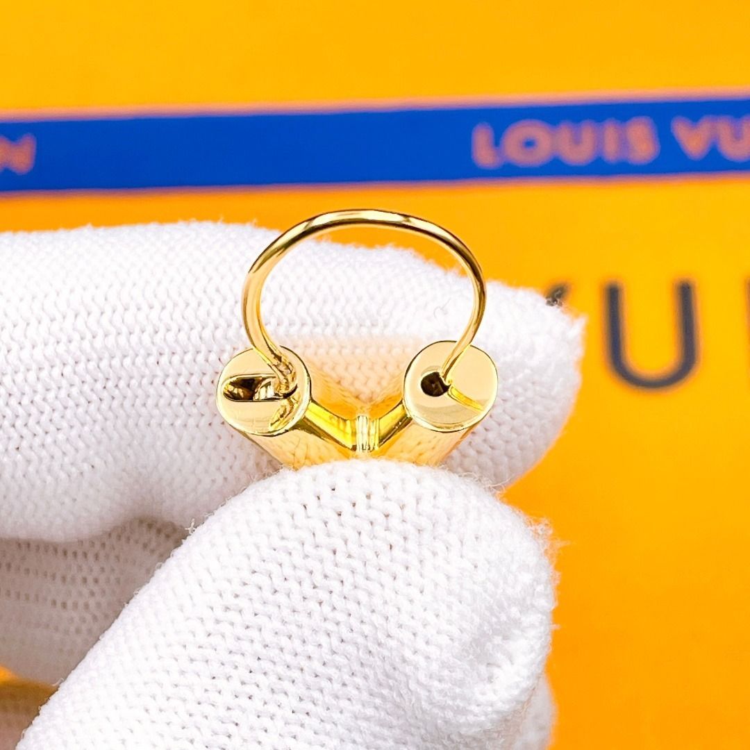 ルイヴィトン LOUISVUITTON M61088 エセンシャル フープピアス LE0115