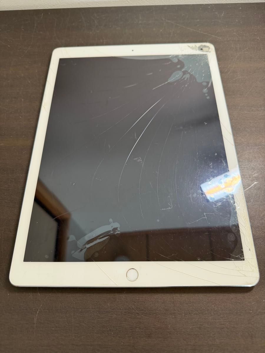 ジャンク品 iPad Pro 12.9インチ 第1世代 32GB シルバー iPad Pro 12.9