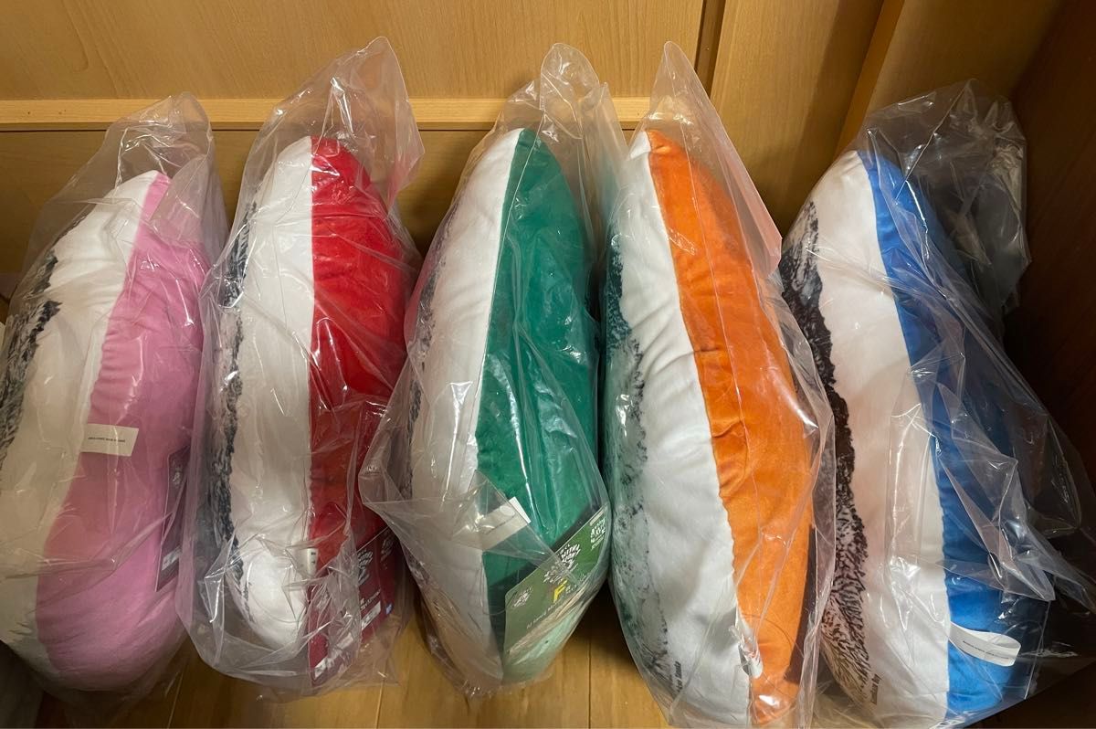 MAN WITH A MISSION マンウィズ 一番くじ フェイスクッション C賞 D賞