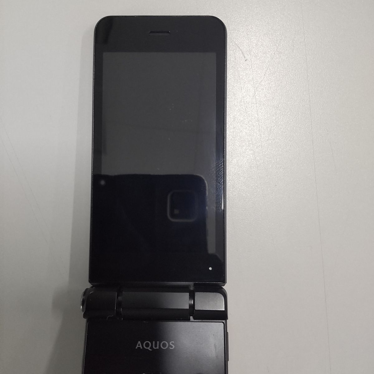 黒ガラケー【未使用品に近い】SHARP AQUOS SH-N01 黒ガラケー【未使用