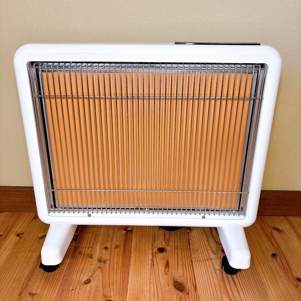 良品】 サンルミエ E800L-TM3 タイマー付 遠赤外線暖房器 ホワイト