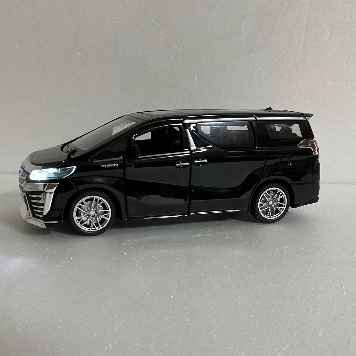 トヨタ ヴェルファイア 30系 1/32 約15cm ダイキャスト ミニカー