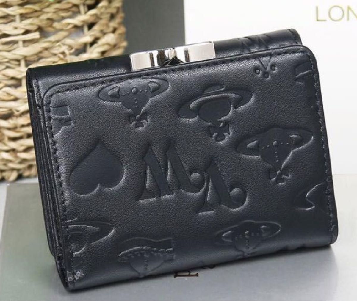 Vivienne Westwood ヴィヴィアン ブラック 三つ折り財布 銀マーク