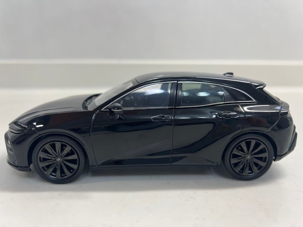 PHEV CROWN SPORT 1/30 非売品 ダイキャスト製 ミニカー トヨタ特注 1