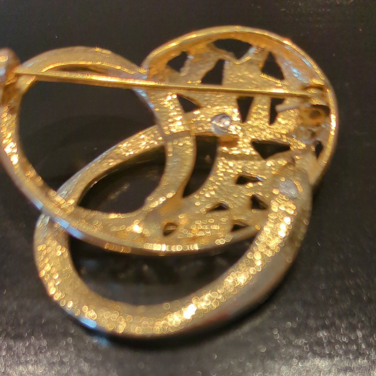 ゴールドカラー ブローチ ピエール・バルマン 幾何学模様 ヴィンテージ