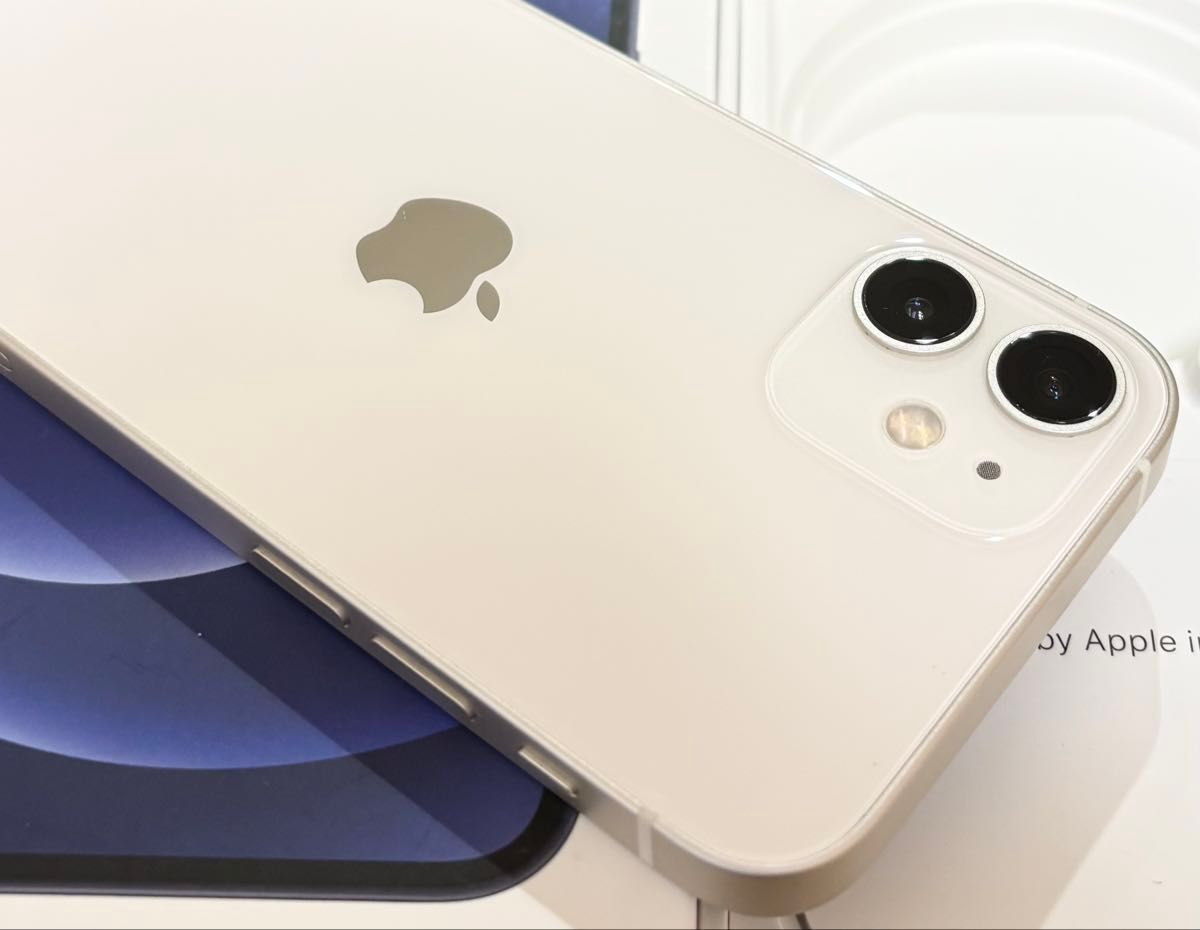 美品】iPhone 12 mini 64GB ホワイト SIMフリー 新品バッテリー 動作