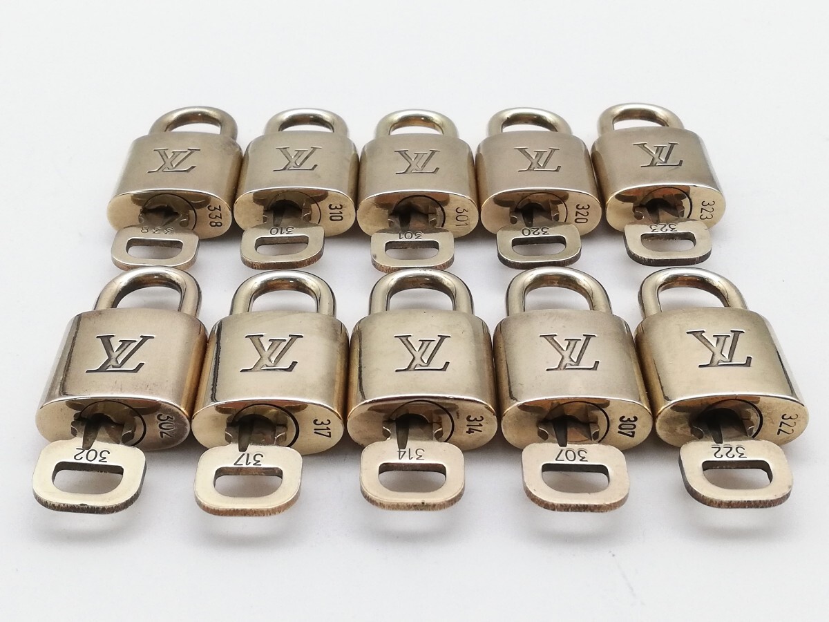 LOUIS VUITTON パドロック キー 10個セット 南京錠 鍵 カデナ カギ