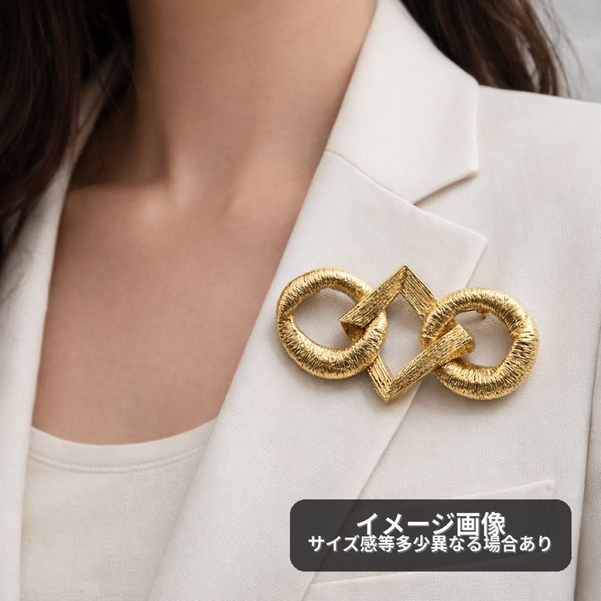 556 YSL サンローランヴィンテージ ブローチ ゴールド サークル