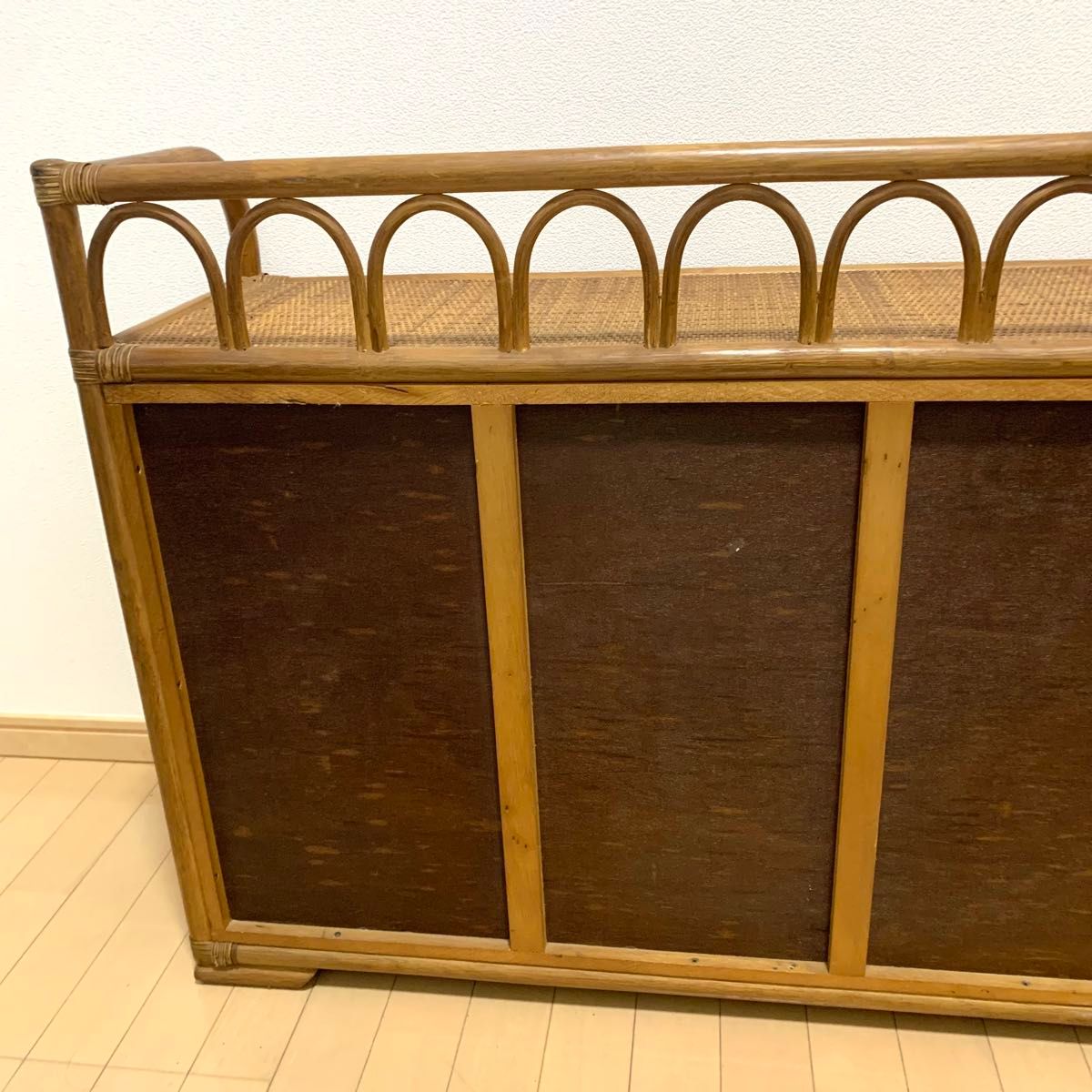 ラタン 籐家具 サイドボードチェスト 4段 ヴィンテージ ガラス扉 昭和