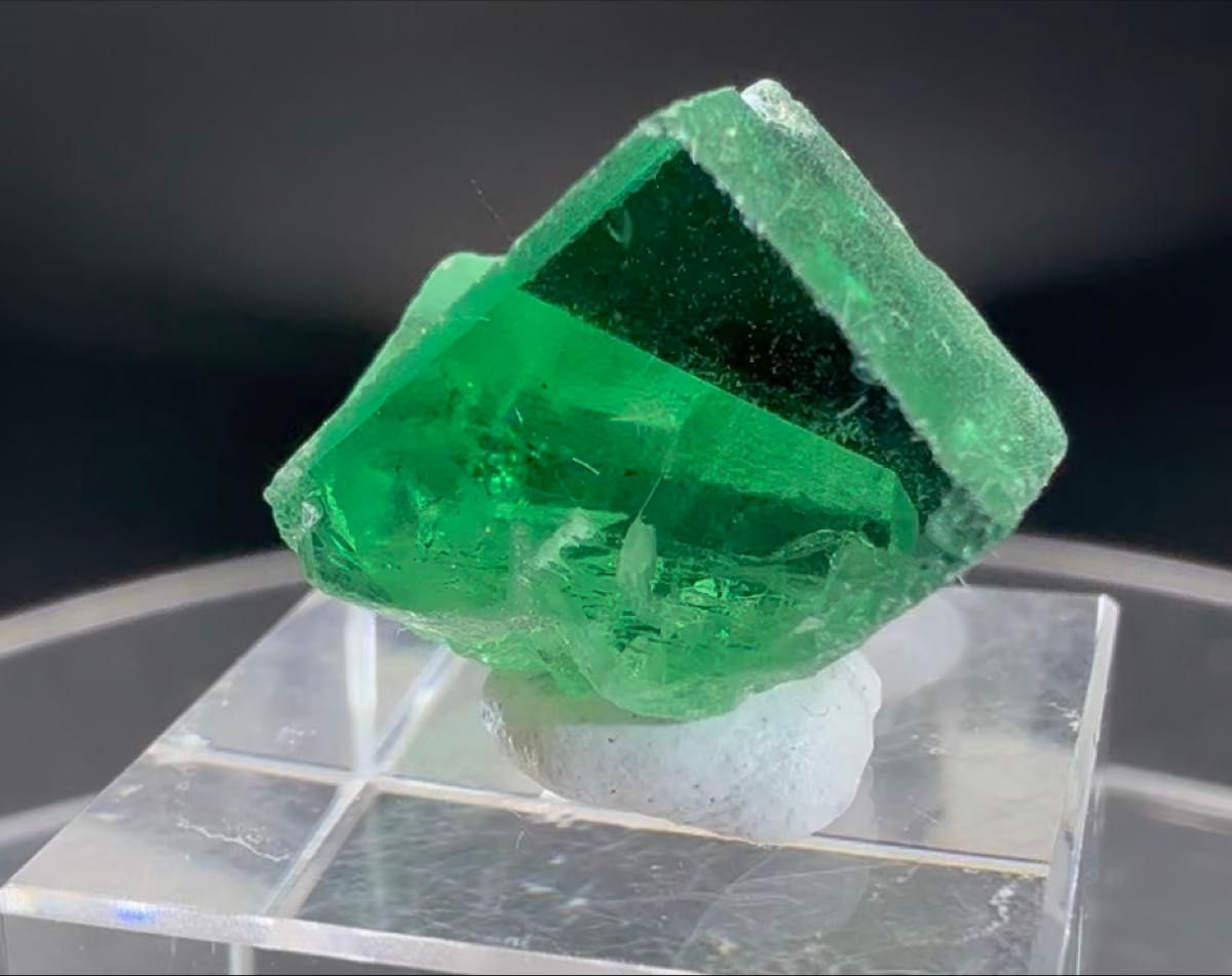 フローライト【Fluorite／蛍石】モロッコ 原石 鉱物標本 天然石｜Yahoo