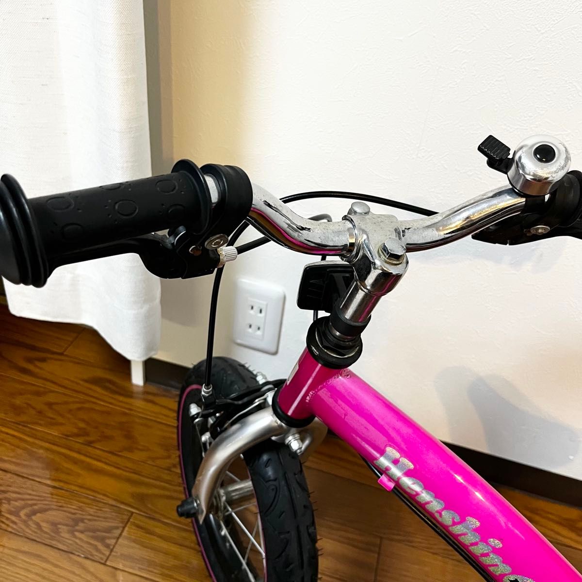 極美品】へんしんバイク 12インチ ピンク スタンド付 キックバイク