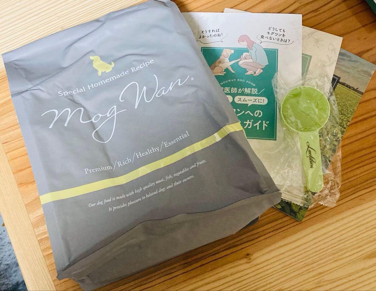 新品未開封] Mog Wan モグワン ドッグフード チキン&サーモン 1 8kg