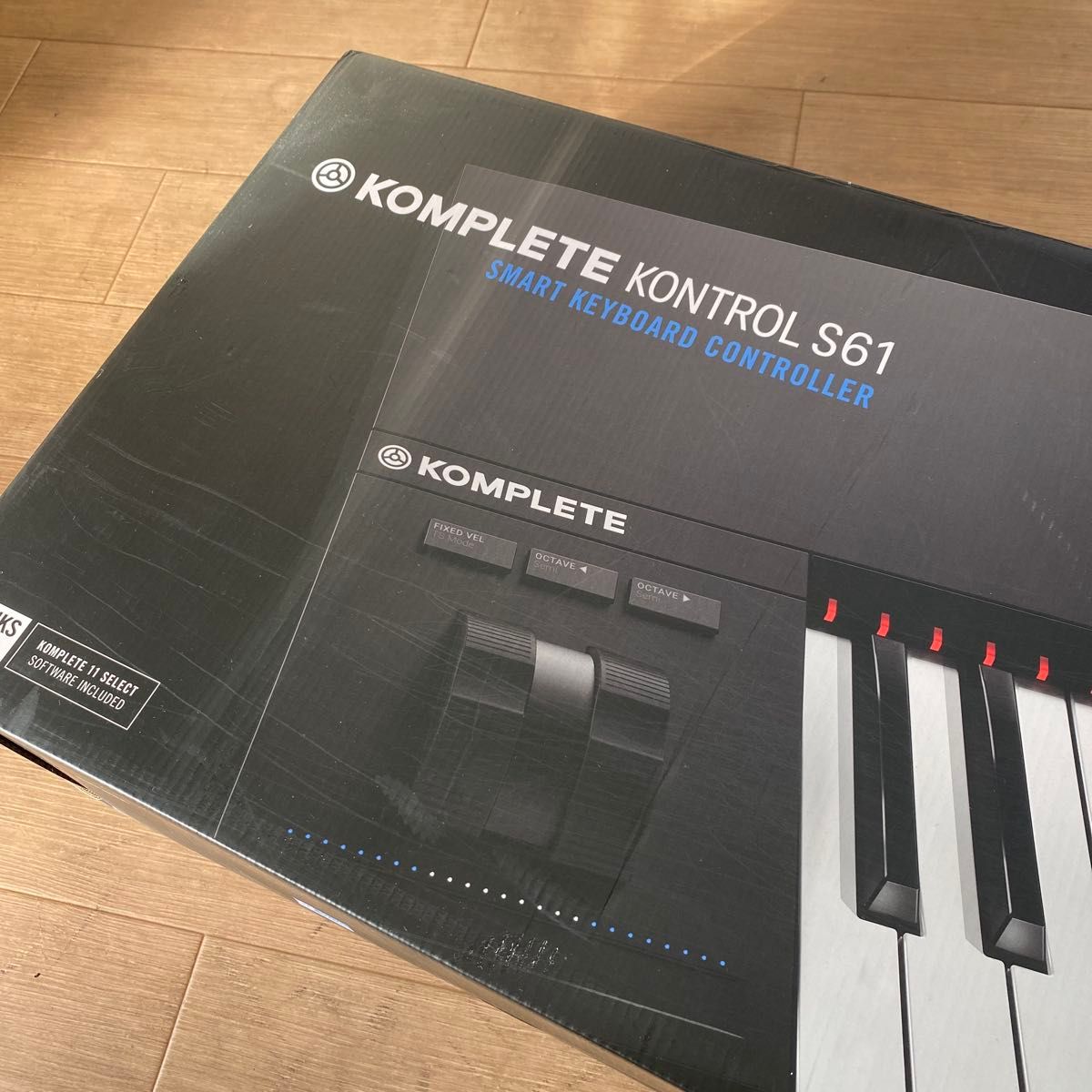 極美品】KOMPLETE KONTROL S61 MK2 ブック NIトランスファーID 防塵