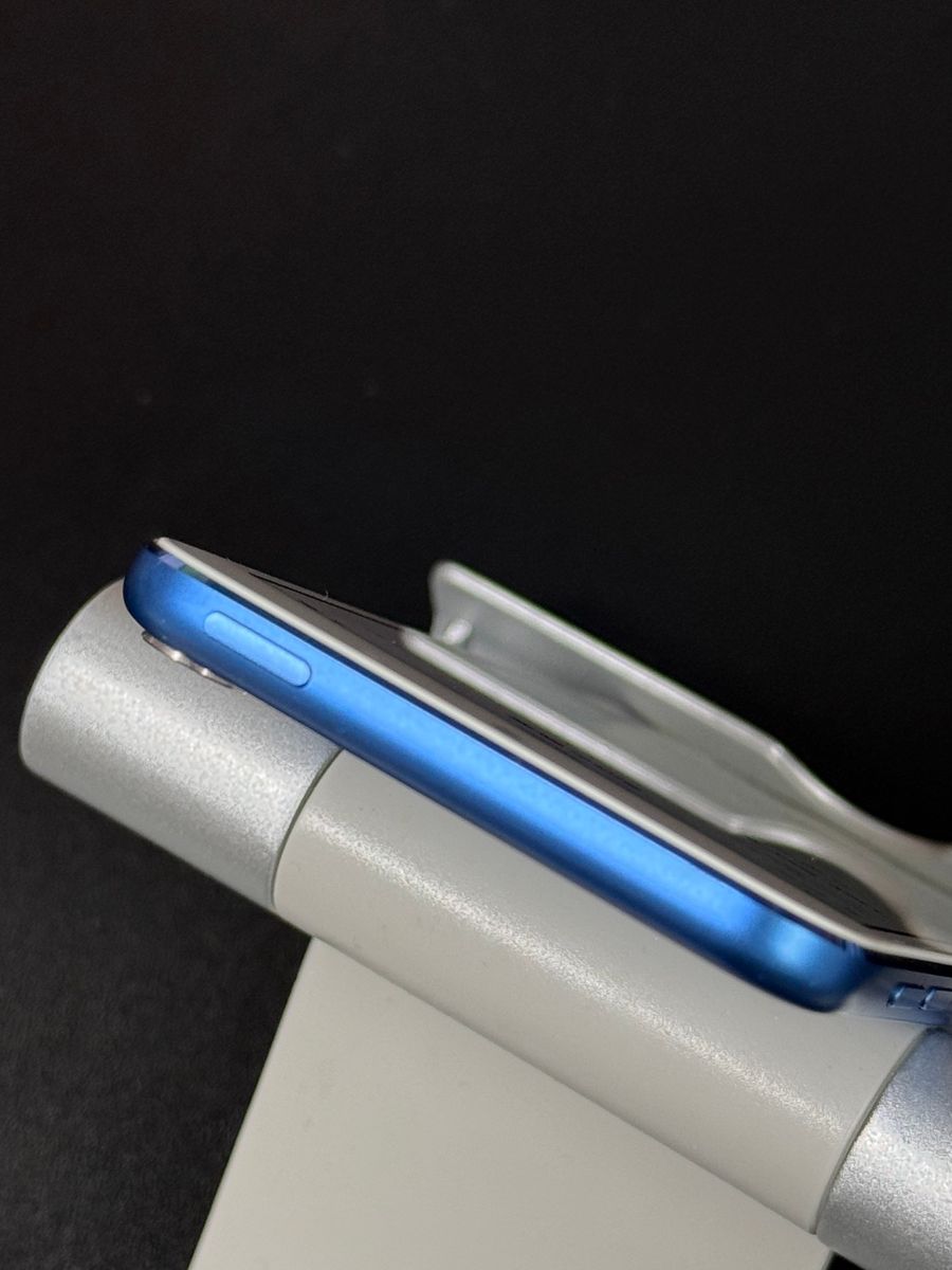 中古品 Apple iPod touch 第六世代 32GB MKHV2J/A ブルー｜Yahoo