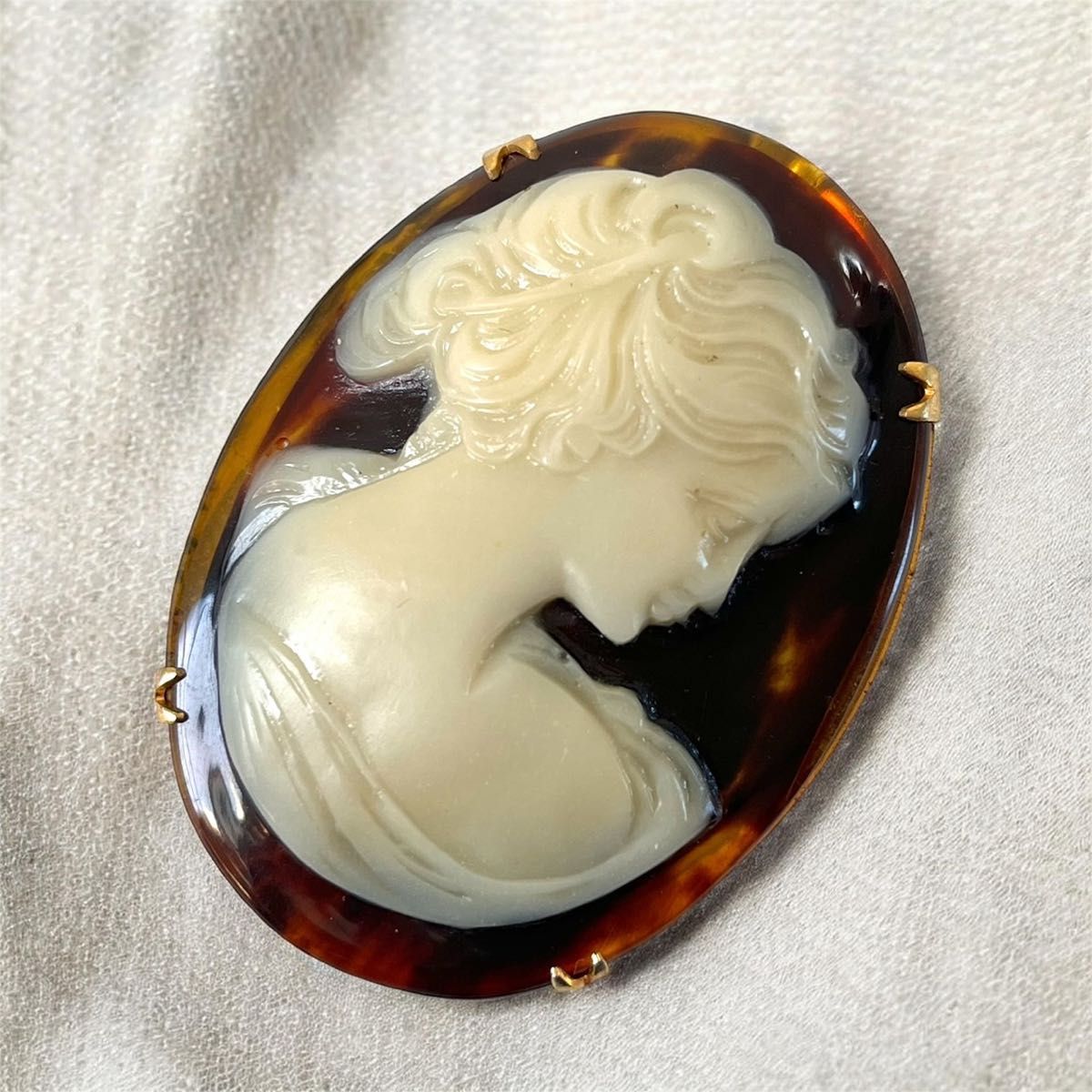 美品 本鼈甲 茨布甲 大ぶり カメオ 2WAYブローチ ペンダントトップ