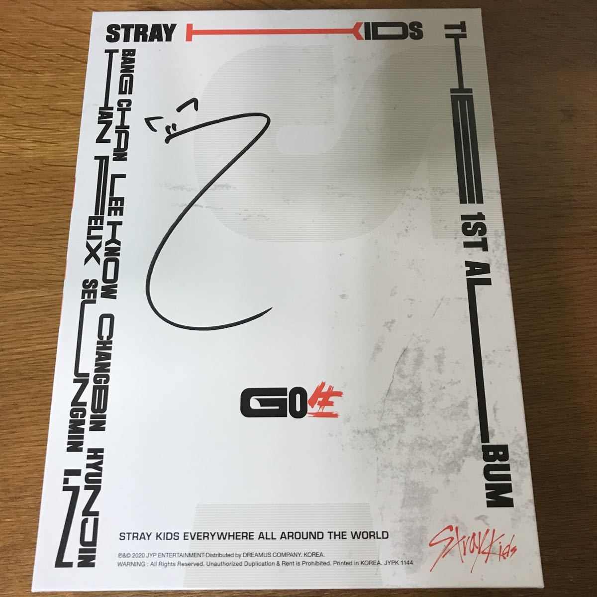 スキズ イエニ サイン色紙 Stray Kids イエニ サイン色紙 【公式通販】