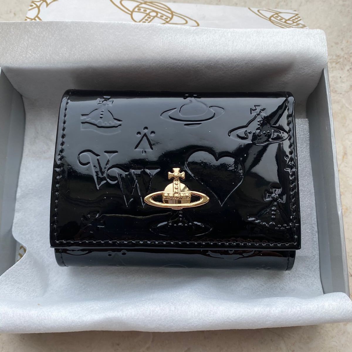 Vivienne Westwood ヴィヴィアンウエストウッド エナメル財布