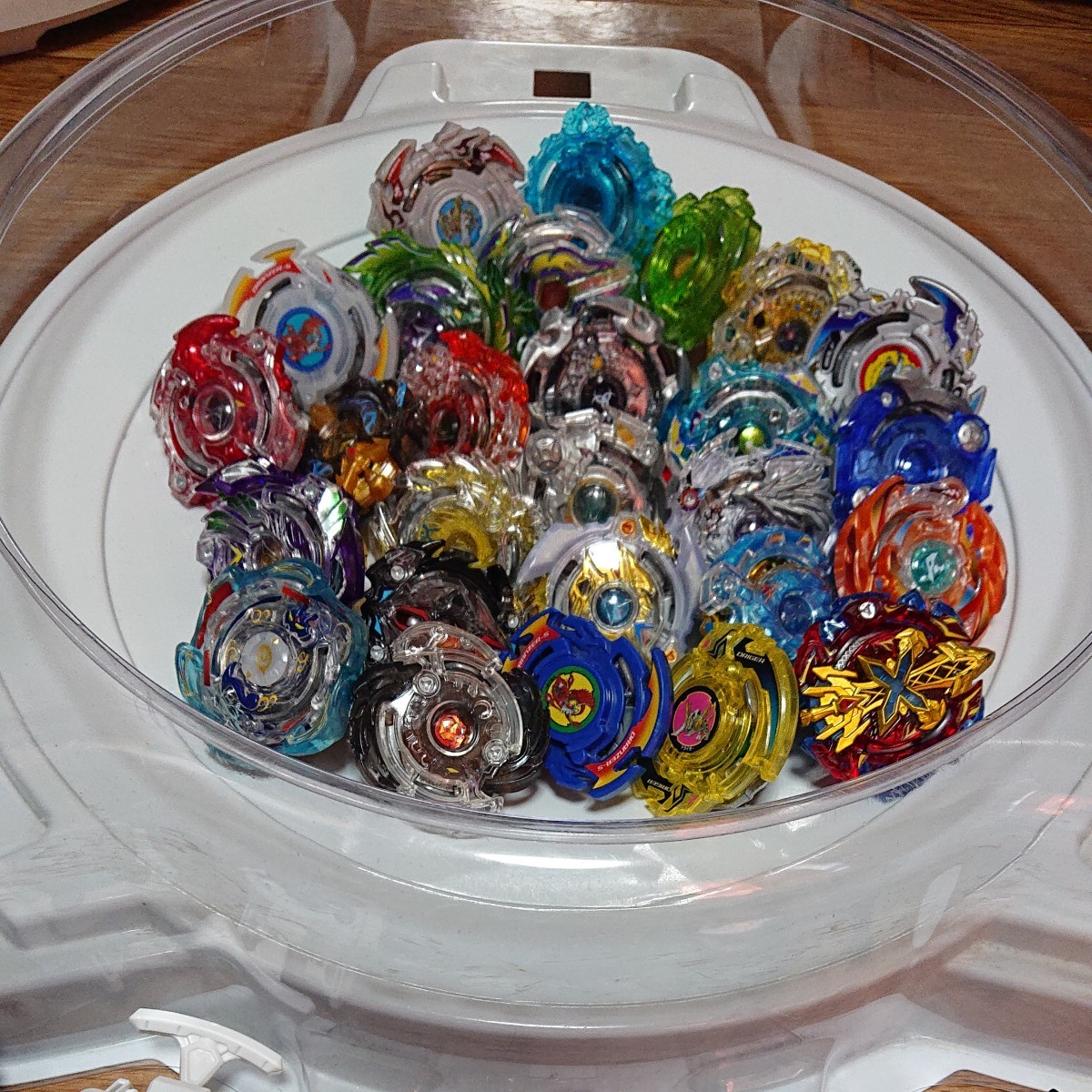 ベイブレードバースト まとめ売り 165個 ランチャー パーツ スタジアム