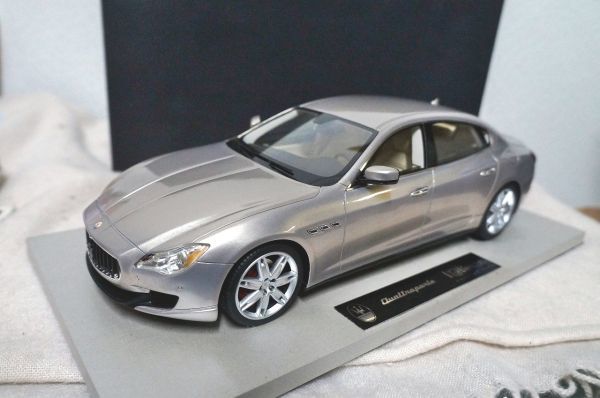 1/18 マセラティ クアトロポルテ カスタム