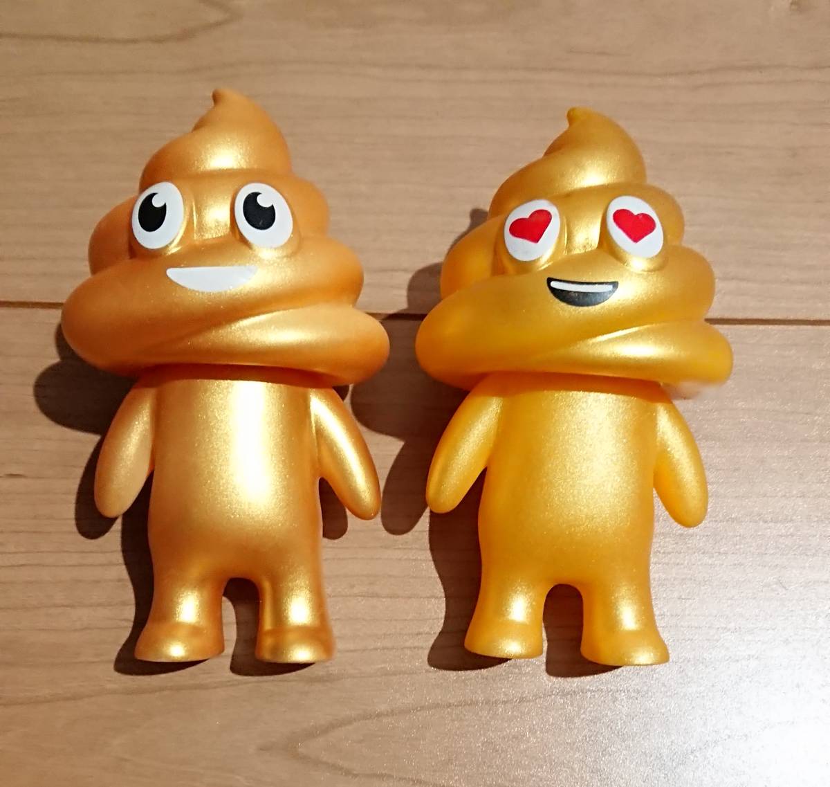 Yahoo!オークション - 送料無料 うんちくん 金色 セット ソフビ フィギ