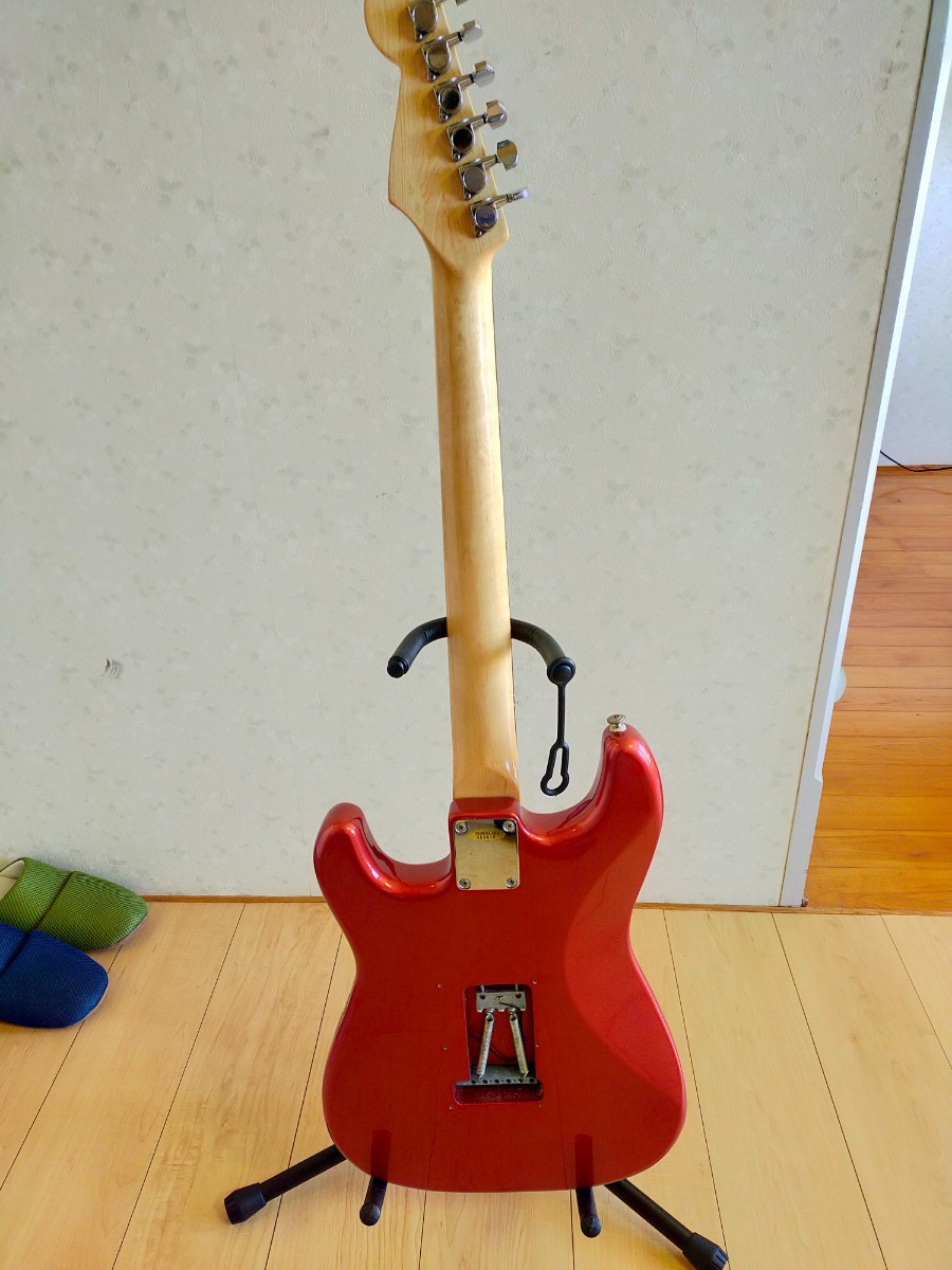 ◇BUSKER'S◇ストラト エレキギター BH1 CAR チューナー／ケース付