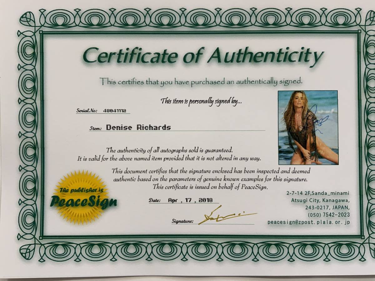 デニス・リチャーズ 直筆サイン入り写真 UACCrd証明書付 デニス