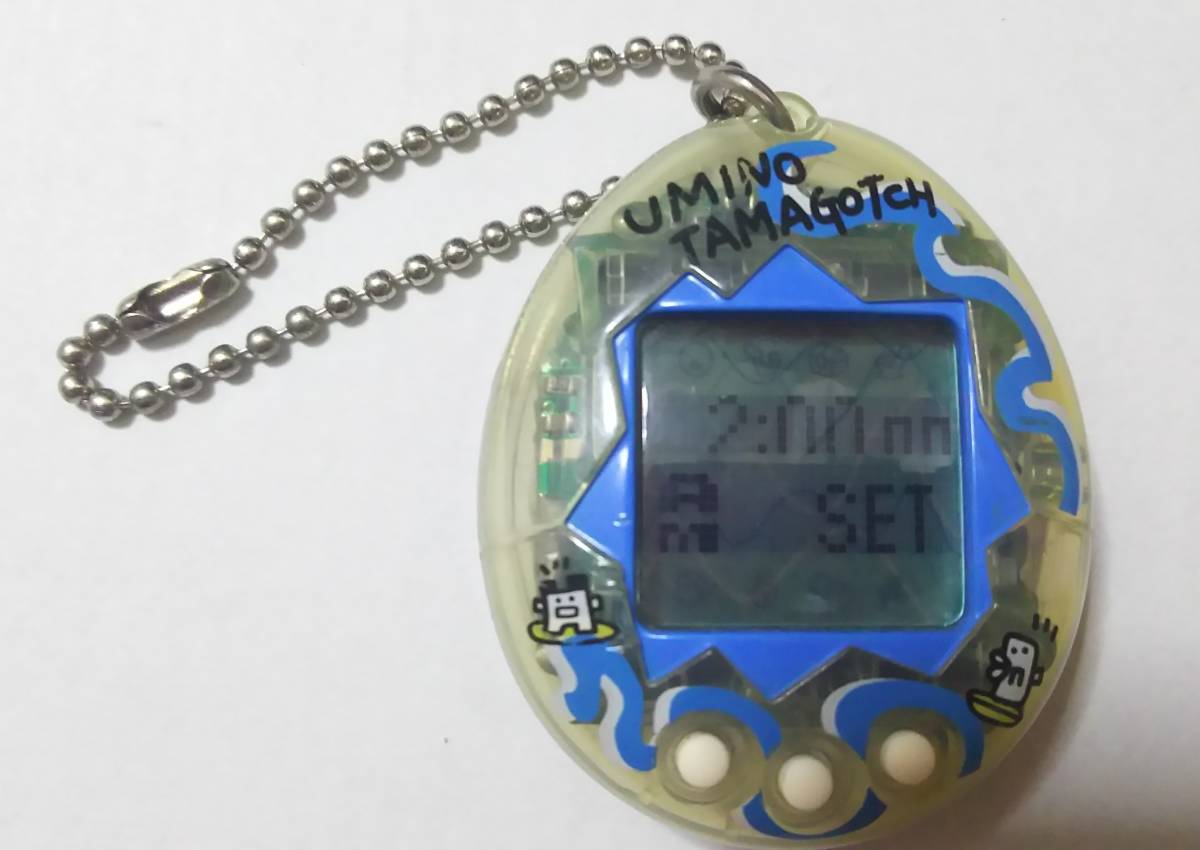 海で発見！ たまごっち スケルトン クリアカラー クリアブルー 波 280