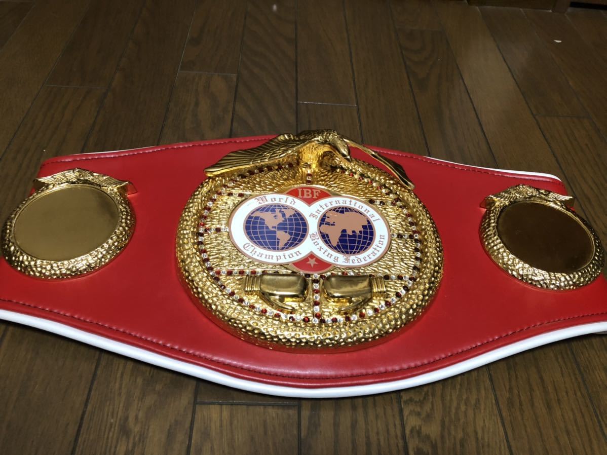 B*S様 高品質・IBF ボクシング世界チャンピオンベルト 赤・再出品！ B