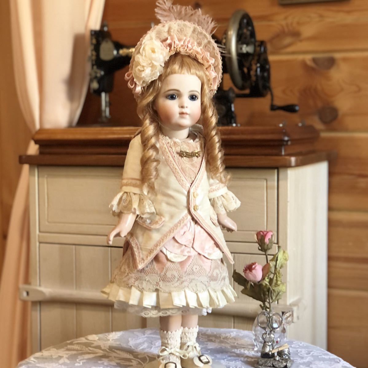 アンティークドールのドレス