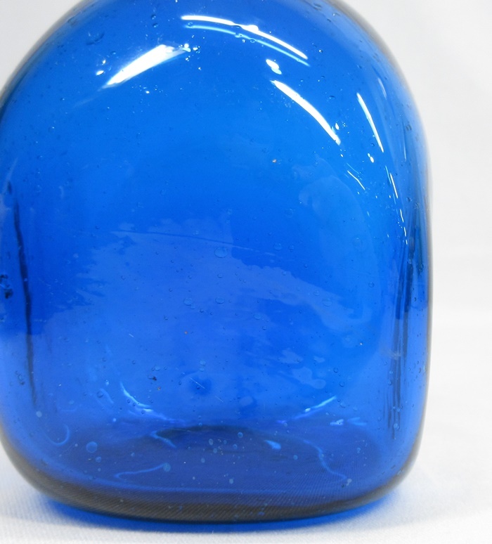 E1390】民藝 吹きガラス 倉敷ガラス 小谷眞三 小谷真三 青花入 角瓶