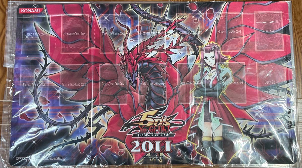 遊戯王 十六夜アキ ブラックローズドラゴン 公式プレイマット 2011