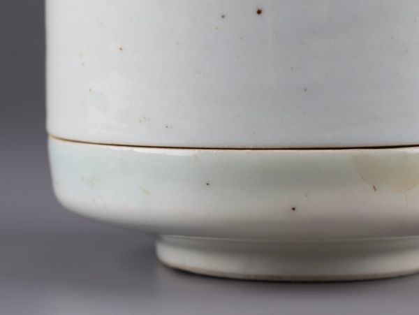 李朝前期 粉青沙器 刷毛目三島茶碗 時代箱(李朝)｜ 李朝 三島渦 皿