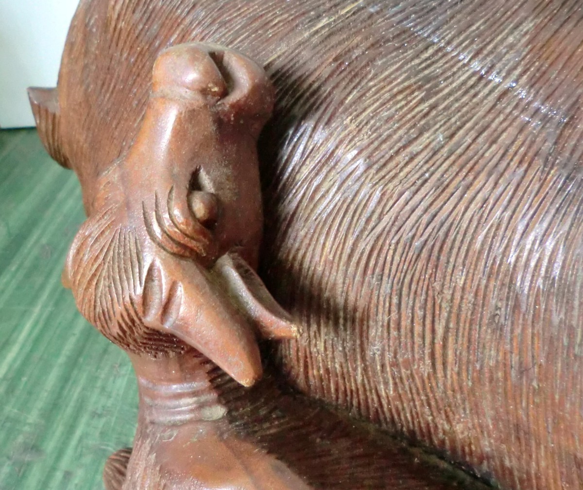 縁起物】一本 木彫り 牛 重厚感 置物 風水 オブジェ 木製 当時物