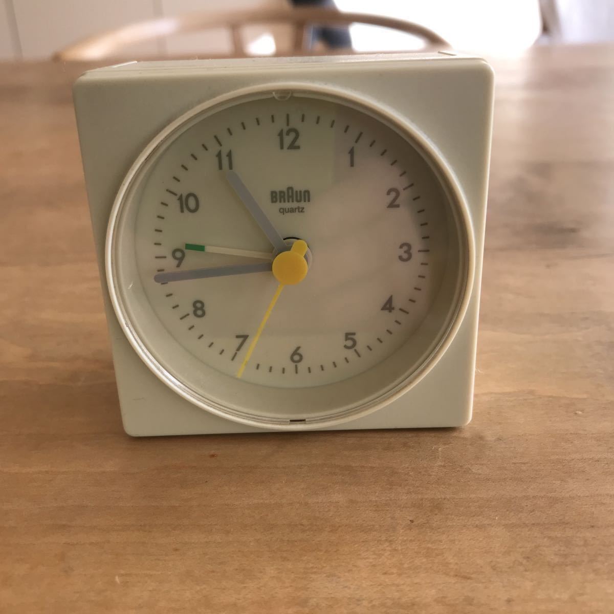 送料無料BRAUNブラウンアラームクロックAB1 白オリジナル置き時計MOMA