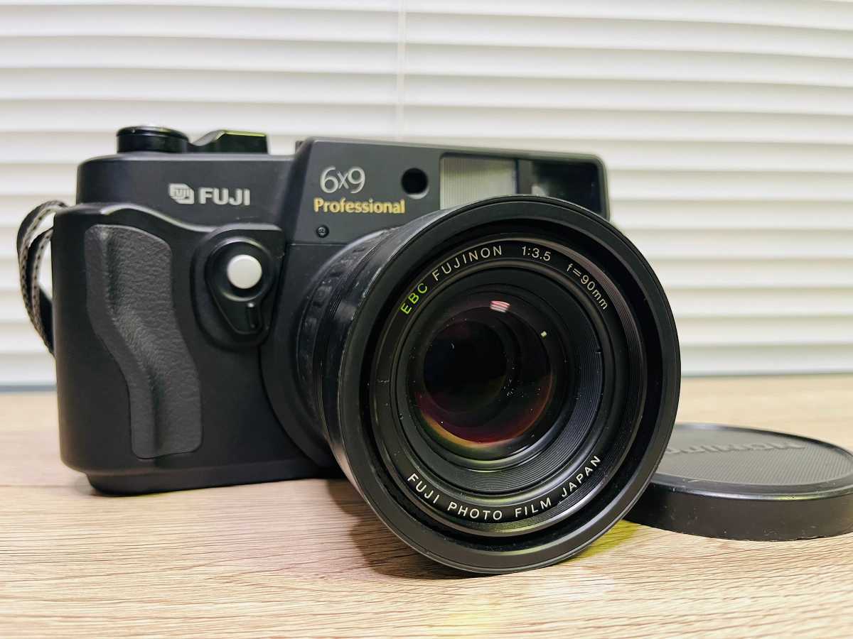FUJI FUJIFILM 富士フィルム GW690 III 6x9 Professional 中判カメラ