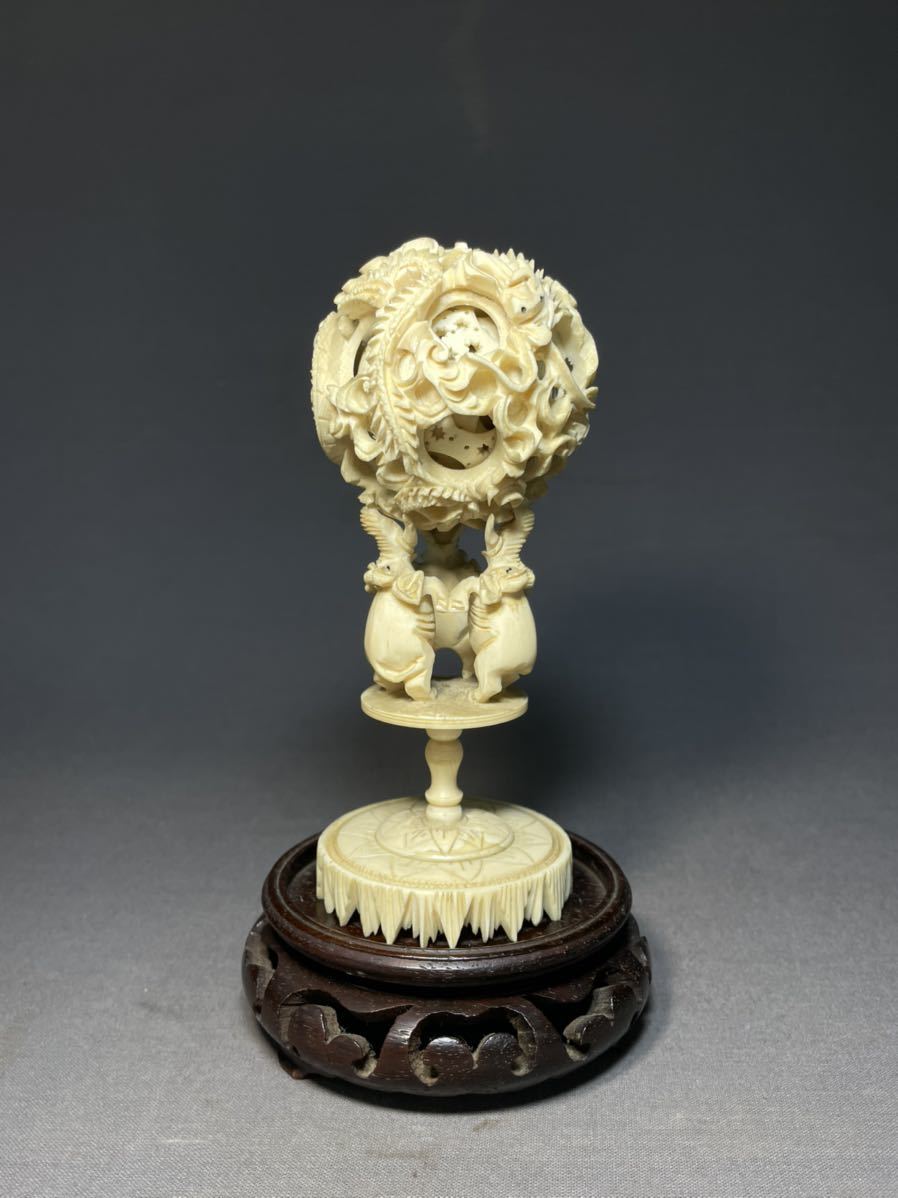 象牙彫刻 多層球 象牙彫刻「象牙多層球」 象牙と石の彫刻美術館