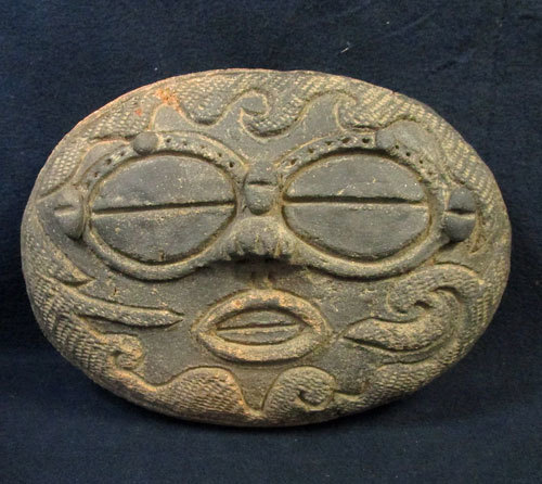 縄文期 伝北秋田市周辺出土 遮光器顔の 大型 仮面形土偶