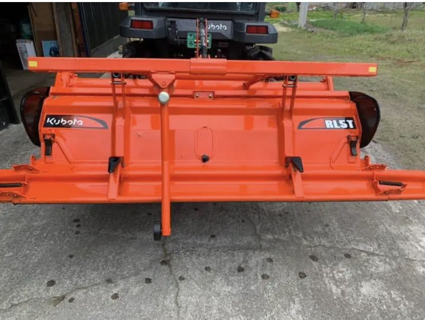 2005 有田焼 清兵衛 三足 獅子 白磁香炉 未使用 2005 有田焼 清兵衛 三