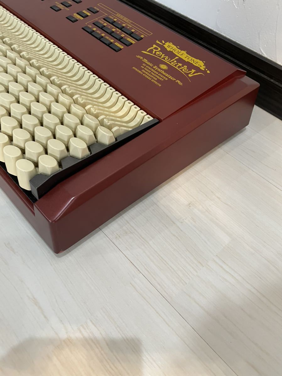新品同様】WHOLE TONE REVOLUTION 東京優勝 鍵盤楽器 シンセサイザー