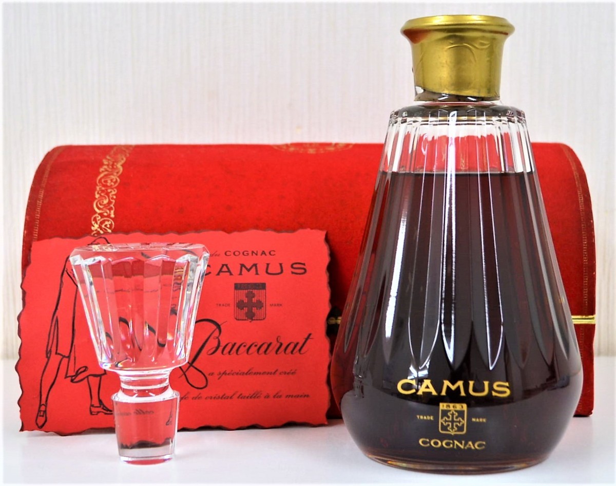 カミュ カラフェ バカラ 赤フィルム 700ml 箱付 CAMUS バカラ